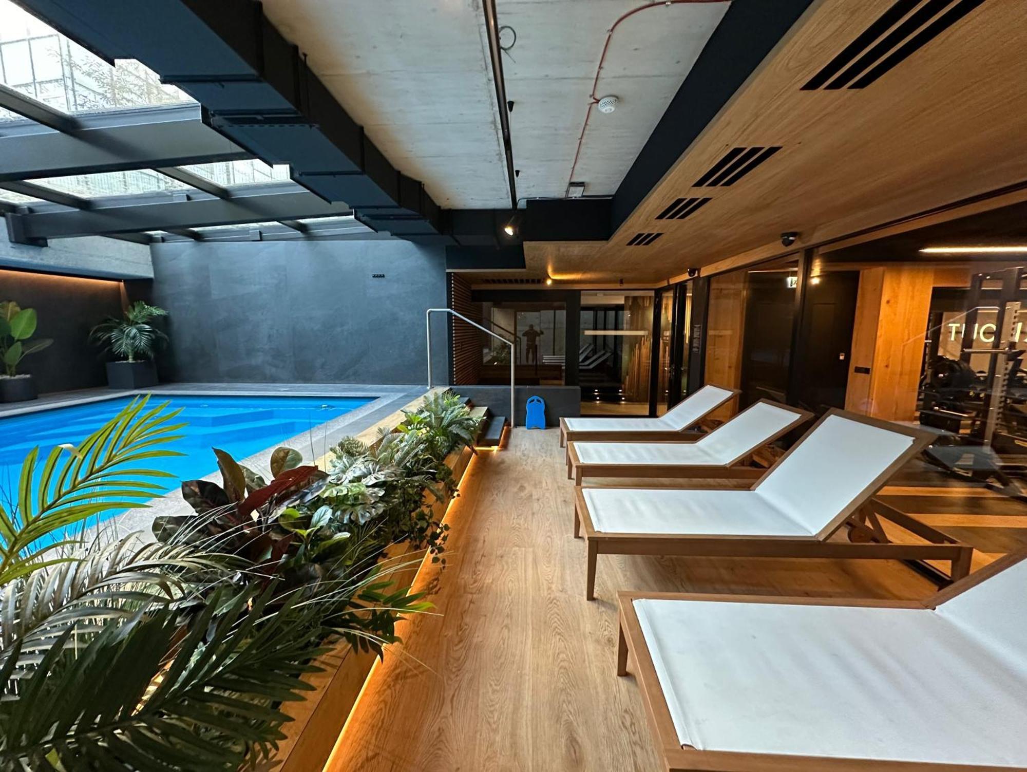 Vistula Avenue Apartment Free Parking, Swimming Pool, Sauna & Gym Krakow Exterior photo